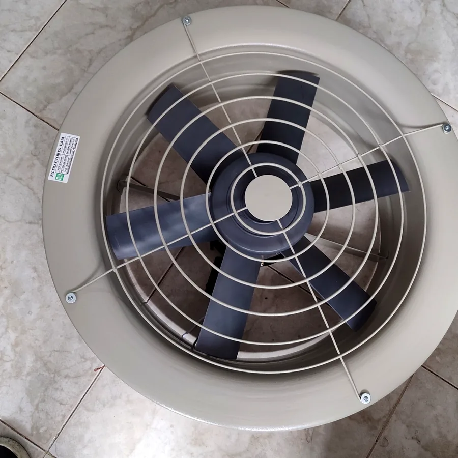 Extractores axiales en trabajos de ductería y ventilación