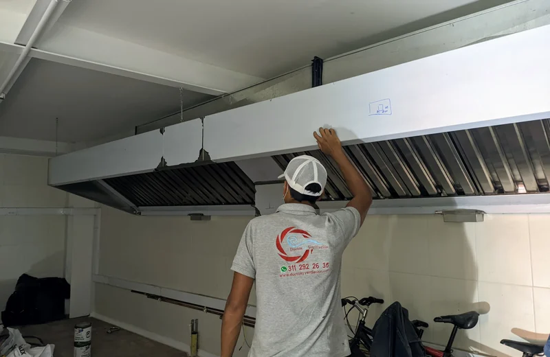 Campana extractora para restaurantes y cocinas industriales